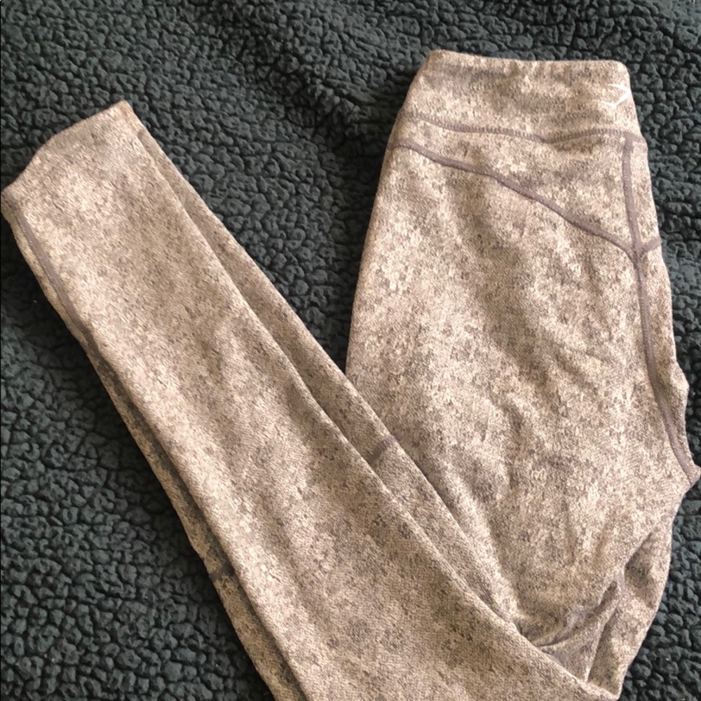 Gymshark Gray Fleur Leggings and matching Bra